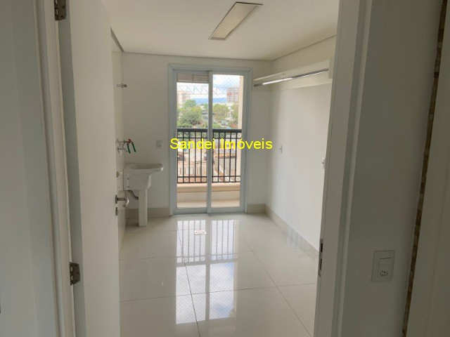 Apartamento à venda com 3 quartos, 214m² - Foto 19