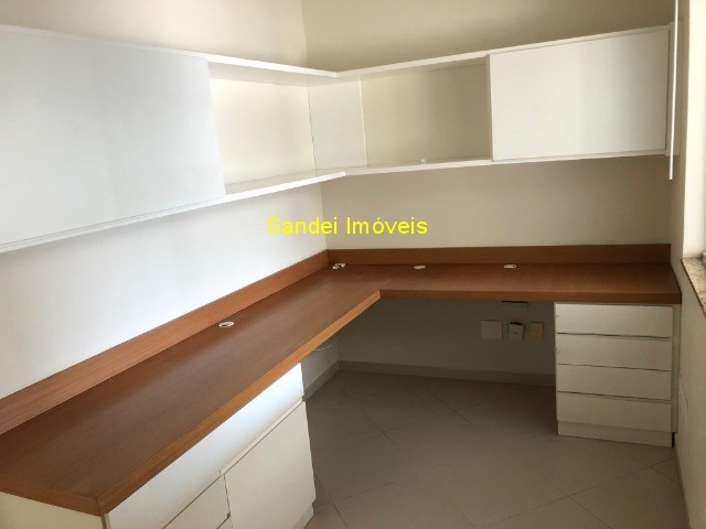 Casa de Condomínio à venda com 3 quartos, 258m² - Foto 5