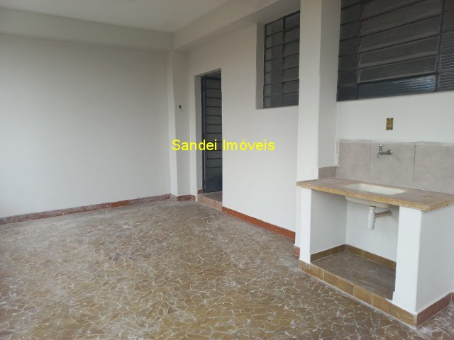 Sobrado à venda com 3 quartos, 150m² - Foto 4