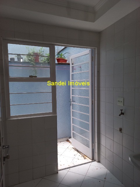 Apartamento para alugar com 2 quartos, 60m² - Foto 18