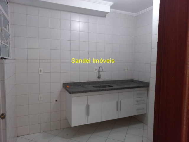 Apartamento para alugar com 2 quartos, 60m² - Foto 12