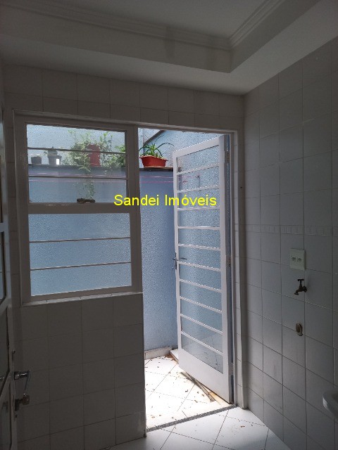 Apartamento para alugar com 2 quartos, 60m² - Foto 16