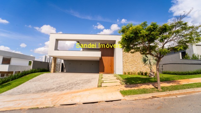 Casa de Condomínio à venda com 4 quartos, 440m² - Foto 4