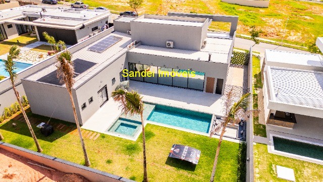 Casa de Condomínio à venda com 4 quartos, 440m² - Foto 92