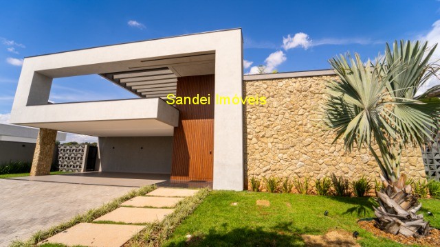 Casa de Condomínio à venda com 4 quartos, 440m² - Foto 1