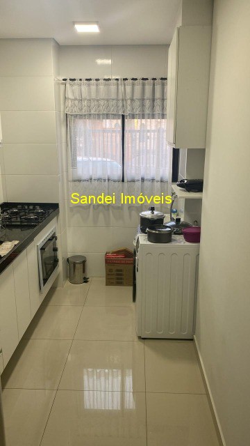 Apartamento à venda com 2 quartos, 67m² - Foto 3