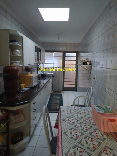 Casa à venda com 3 quartos, 100m² - Foto 14