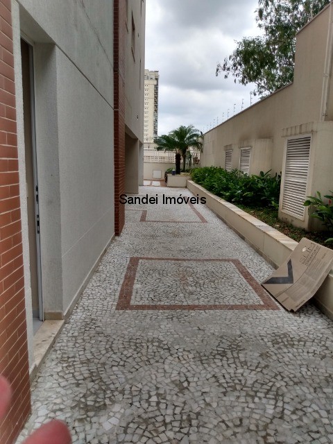 Apartamento para alugar com 3 quartos, 225m² - Foto 14