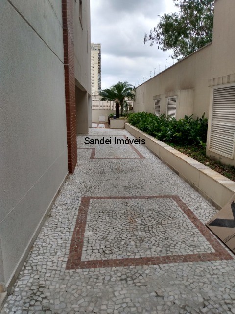 Apartamento para alugar com 3 quartos, 225m² - Foto 15