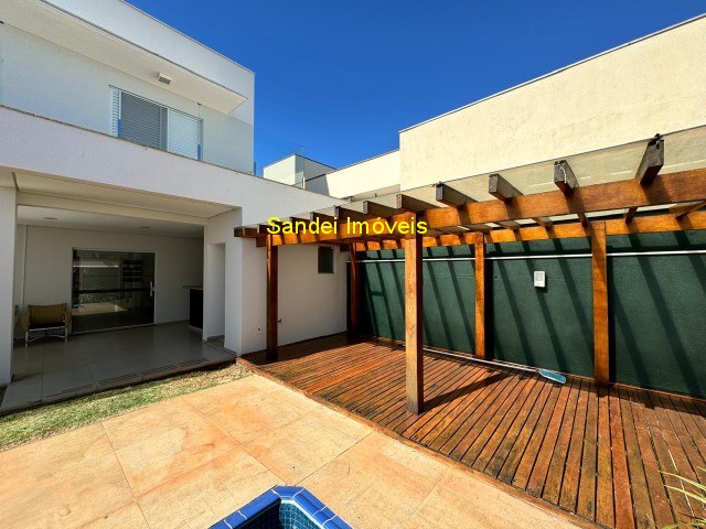 Casa de Condomínio à venda e aluguel com 3 quartos, 360m² - Foto 40