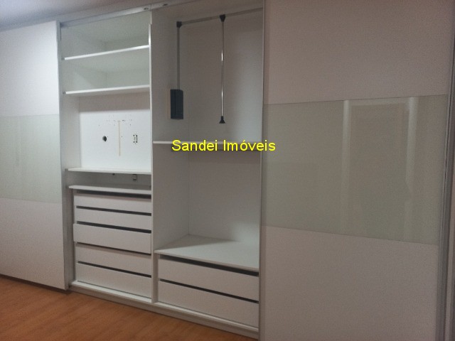 Apartamento para alugar com 3 quartos, 225m² - Foto 62