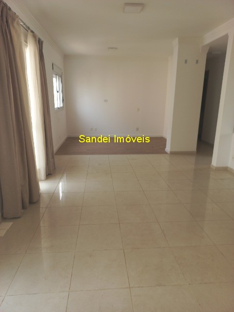 Apartamento para alugar com 3 quartos, 225m² - Foto 41