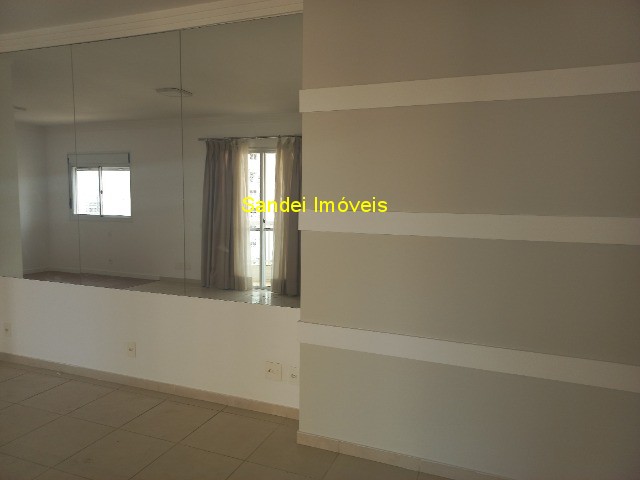 Apartamento para alugar com 3 quartos, 225m² - Foto 40