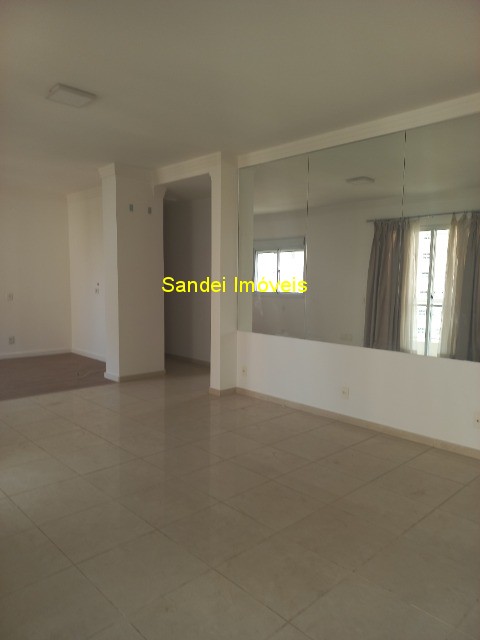 Apartamento para alugar com 3 quartos, 225m² - Foto 39