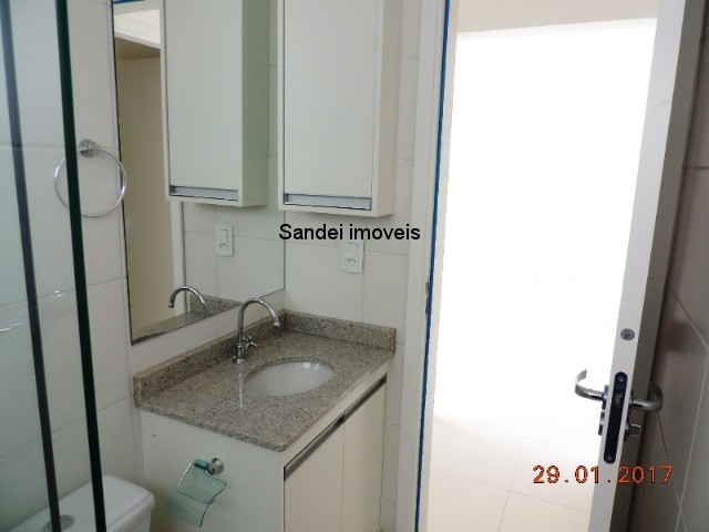 Apartamento para alugar com 2 quartos, 90m² - Foto 19