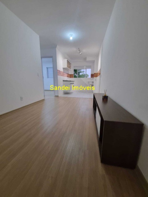 Apartamento à venda com 2 quartos, 43m² - Foto 9