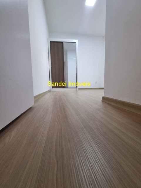 Apartamento à venda com 2 quartos, 43m² - Foto 5