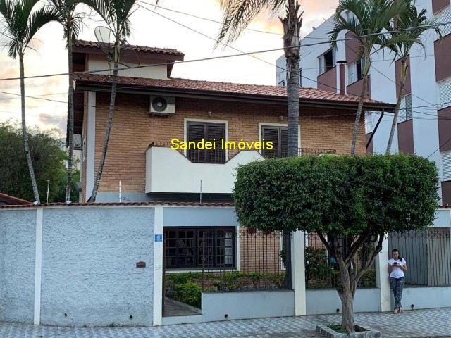 Casa à venda e aluguel com 4 quartos, 330m² - Foto 18