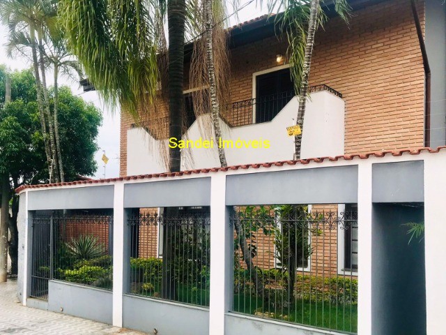 Casa à venda e aluguel com 4 quartos, 330m² - Foto 5