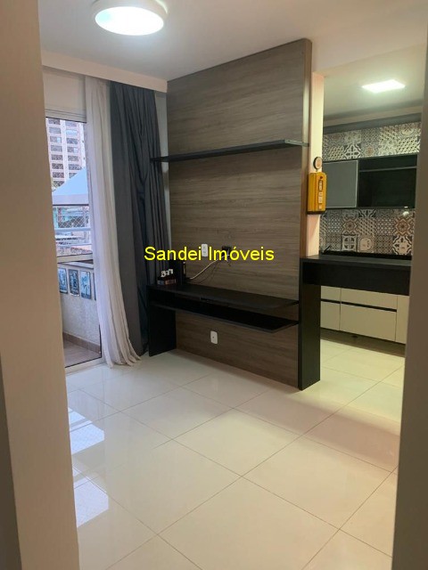 Apartamento para alugar com 3 quartos, 90m² - Foto 2