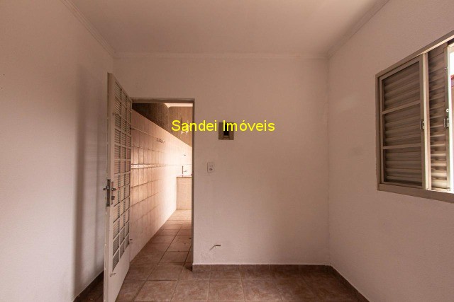 Casa para alugar com 3 quartos, 420m² - Foto 43