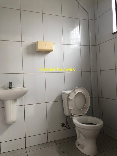 Depósito-Galpão-Armazém para alugar, 1050m² - Foto 3
