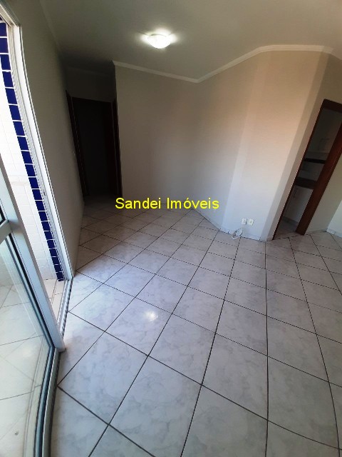 Apartamento para alugar com 2 quartos, 62m² - Foto 7