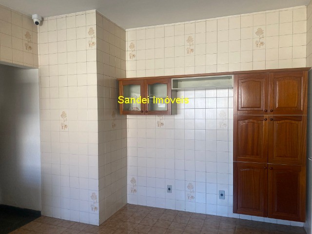 Casa à venda com 3 quartos, 300m² - Foto 5