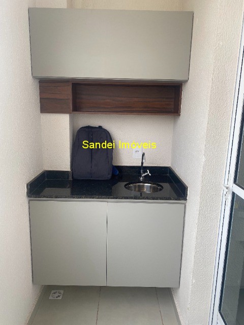 Apartamento para alugar com 2 quartos, 60m² - Foto 12