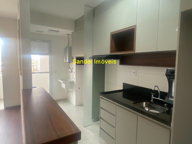 Apartamento para alugar com 2 quartos, 60m² - Foto 2