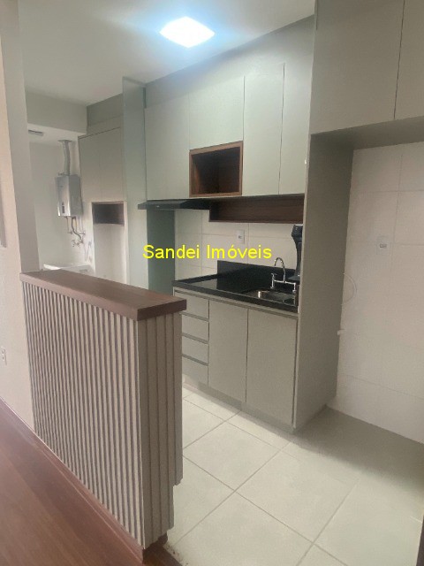 Apartamento para alugar com 2 quartos, 60m² - Foto 1
