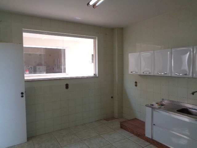 Apartamento à venda com 3 quartos, 1m² - Foto 2