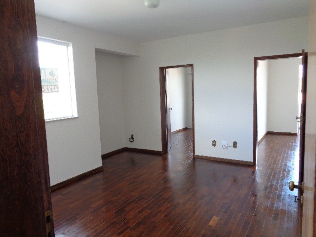 Apartamento à venda com 3 quartos, 1m² - Foto 12