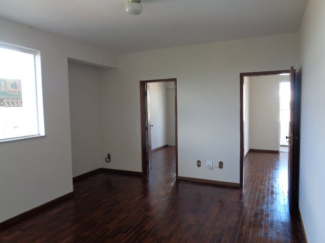 Apartamento à venda com 3 quartos, 1m² - Foto 26