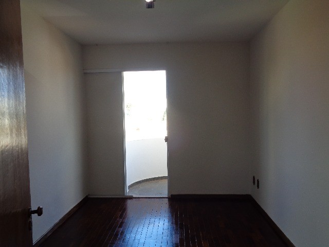 Apartamento à venda com 3 quartos, 1m² - Foto 27