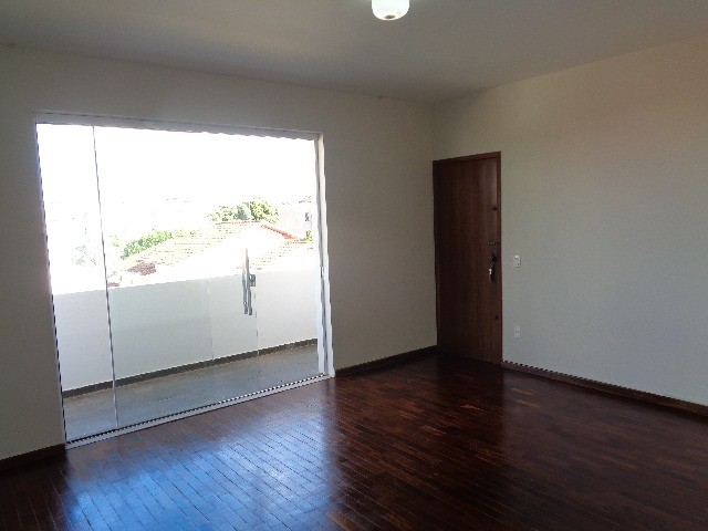 Apartamento à venda com 3 quartos, 1m² - Foto 28