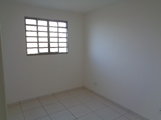 Apartamento à venda com 2 quartos, 1m² - Foto 3