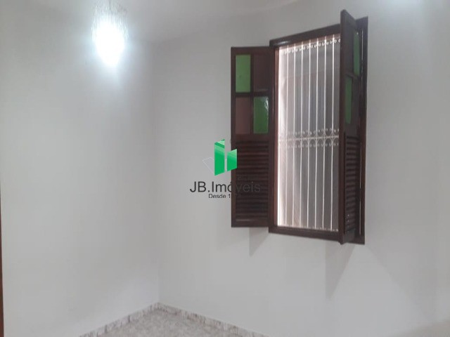 Casa para alugar com 4 quartos, 100m² - Foto 6