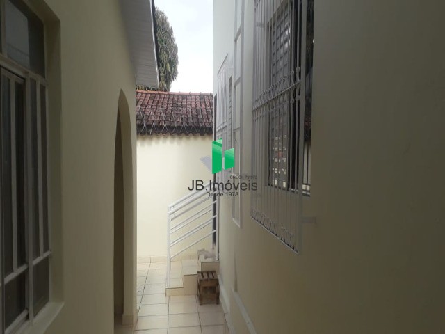 Casa para alugar com 4 quartos, 100m² - Foto 28