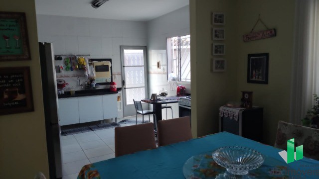 Casa à venda com 3 quartos - Foto 4