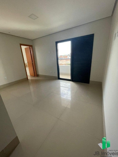 Apartamento à venda com 3 quartos, 101m² - Foto 1