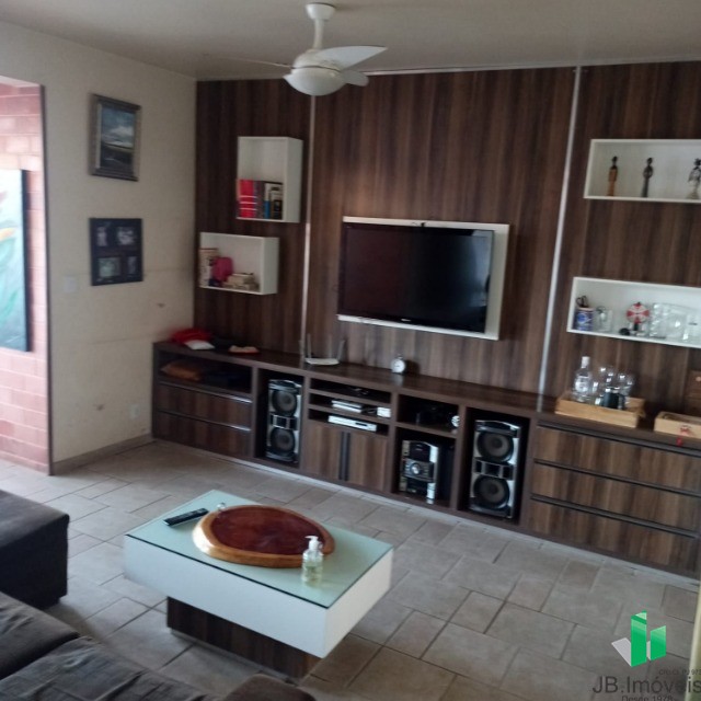 Casa à venda com 4 quartos, 360m² - Foto 8