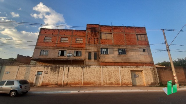 Depósito-Galpão-Armazém à venda e aluguel, 100m² - Foto 1