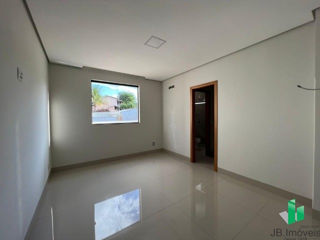 Casa à venda com 3 quartos, 300m² - Foto 9