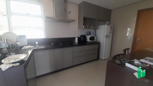 Apartamento à venda com 3 quartos, 127m² - Foto 3