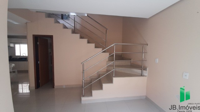 Casa à venda com 4 quartos, 300m² - Foto 23