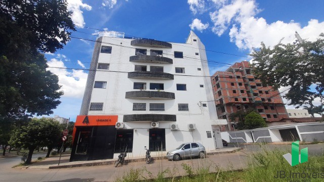 Apartamento à venda com 3 quartos, 124m² - Foto 1