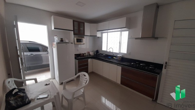 Casa à venda com 4 quartos, 300m² - Foto 5