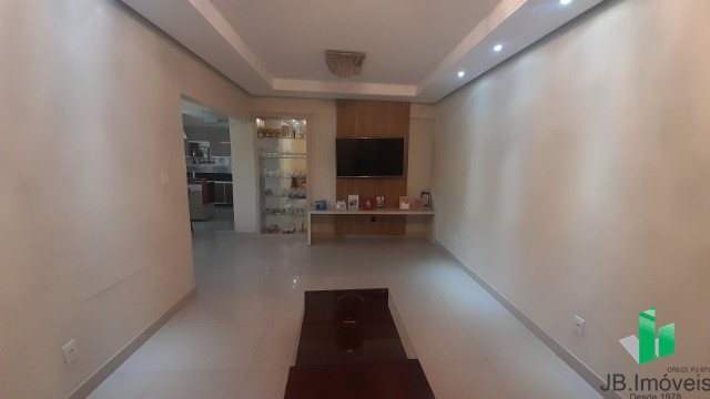 Apartamento à venda com 3 quartos, 124m² - Foto 2