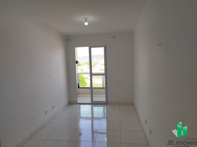 Apartamento para alugar com 2 quartos, 1m² - Foto 19